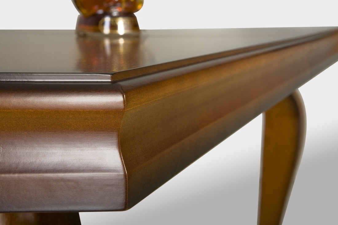 Nowoczesny pokój dzienny. Jak dobrać stół, aby salon był efektowny i przestronny?