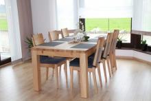 Dębowy stół z krzesłami tapicerowanymi dla 6 osób / Meble dla Twojej jadalni